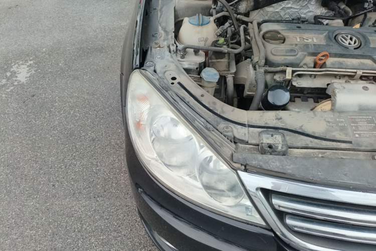 Used Volkswagen Lavida 2011 1.4 TSI DSG Prestige Edition Right Front Headlight