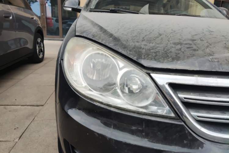 Used Volkswagen Lavida 2011 1.6L Manual Joy Version Right Front Headlight