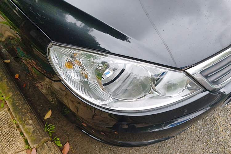 Used Volkswagen Lavida 2011 1.6L Manual Joy Version Right Front Headlight