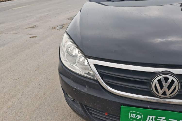Used Volkswagen Lavida 2011 1.6L Manual Joy Version Right Front Headlight