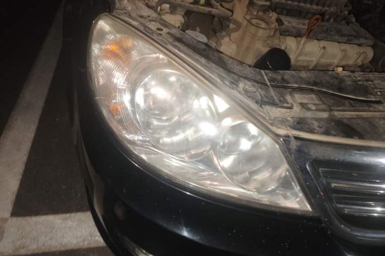 Used Volkswagen Lavida 2011 1.6L Manual Joy Version Right Front Headlight
