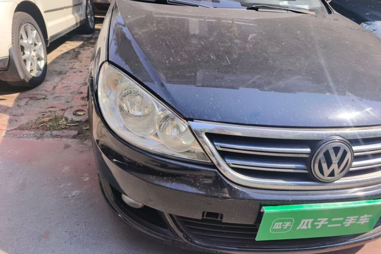 Used Volkswagen Lavida 2011 1.6L Automatic Premium Edition Right Front Headlight