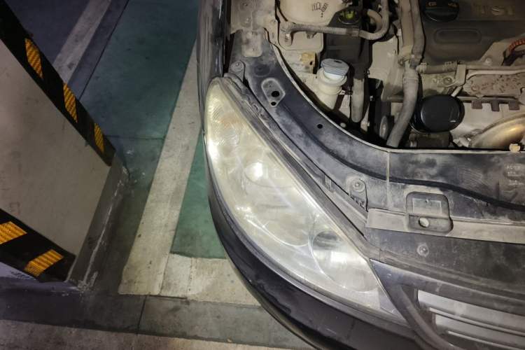 Used Volkswagen Lavida 2011 1.4 TSI DSG Prestige Edition Right Front Headlight