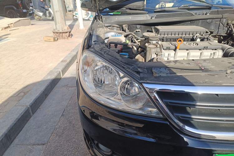 Used Volkswagen Lavida 2011 1.6L Manual Joy Version Right Front Headlight