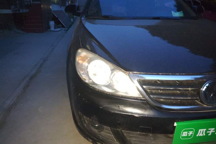 Used Volkswagen Lavida 2011 1.6L Automatic PinYou Edition Right Front Headlight
