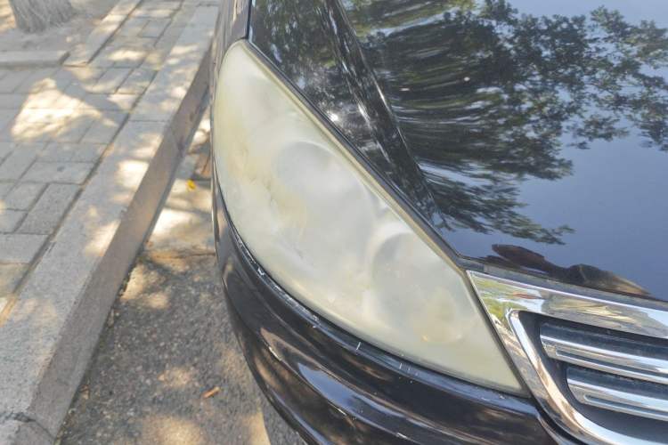 Used Volkswagen Lavida 2011 1.6L Automatic PinYou Edition Right Front Headlight