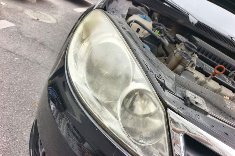 Used Volkswagen Lavida 2011 1.6L Manual Joy Version Right Front Headlight