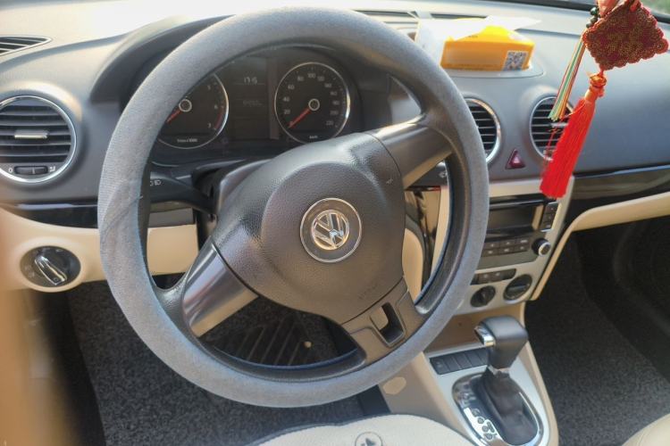 Used Volkswagen Lavida 2011 1.6L Automatic Premium Edition Steering Wheel