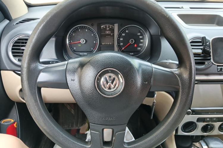 Used Volkswagen Lavida 2011 1.6L Automatic Premium Edition Steering Wheel