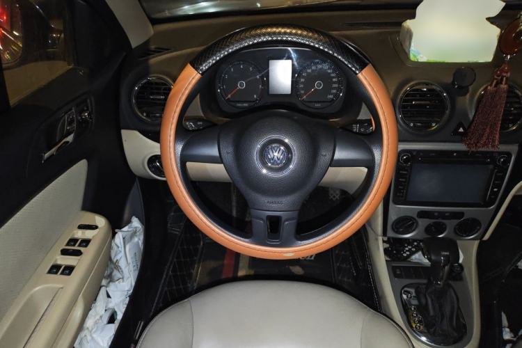 Used Volkswagen Lavida 2011 1.4 TSI DSG Prestige Edition Steering Wheel