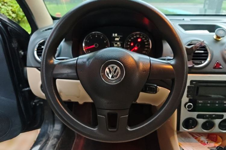 Used Volkswagen Lavida 2011 1.4 TSI Manual Prestige Edition Steering Wheel