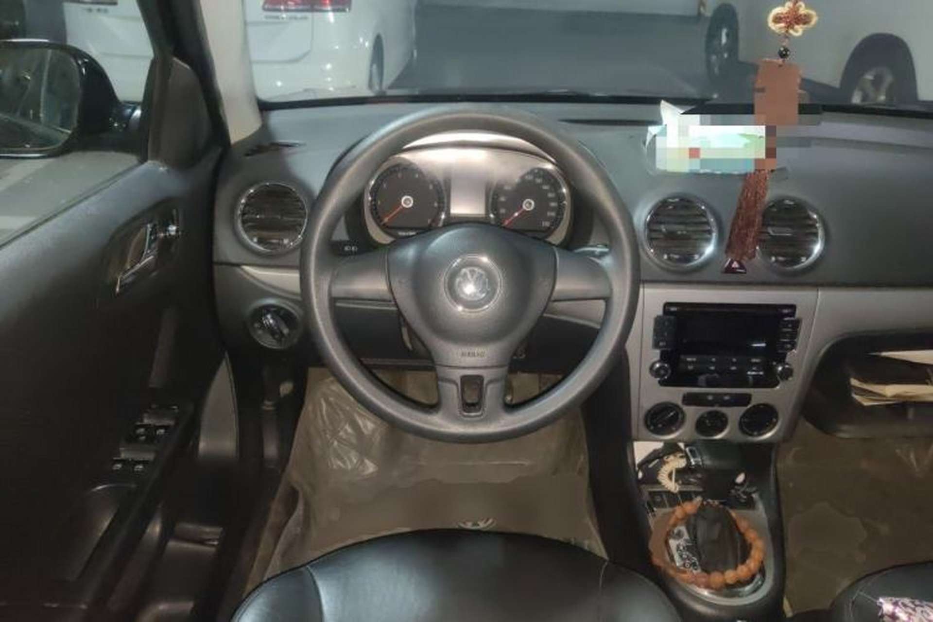 Used Volkswagen Lavida 2011 1.6L Automatic Premium Edition Steering Wheel