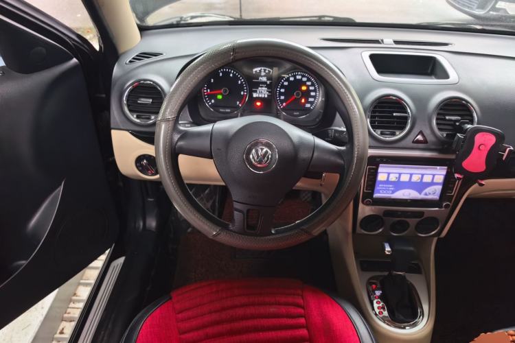 Used Volkswagen Lavida 2011 1.6L Automatic Premium Edition Steering Wheel