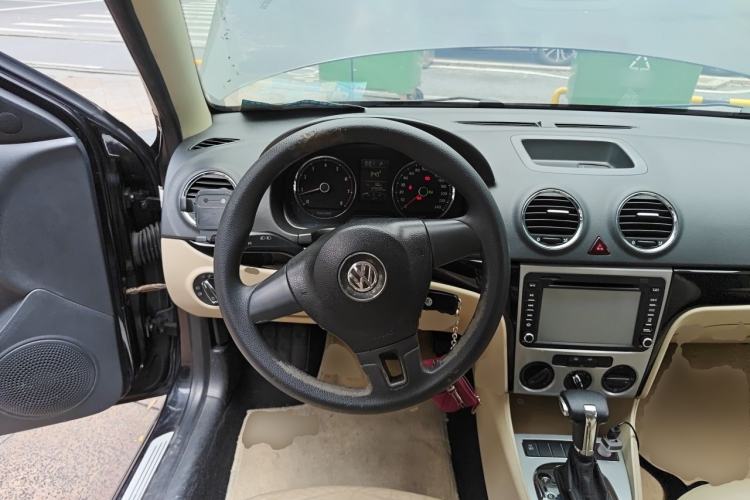 Used Volkswagen Lavida 2011 1.4 TSI DSG Prestige Edition Steering Wheel