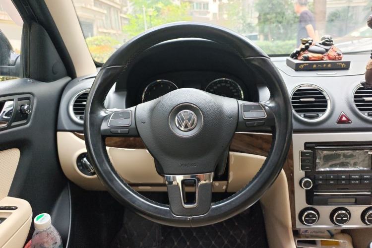 Used Volkswagen Lavida 2011 1.4 TSI Manual Prestige Edition Steering Wheel