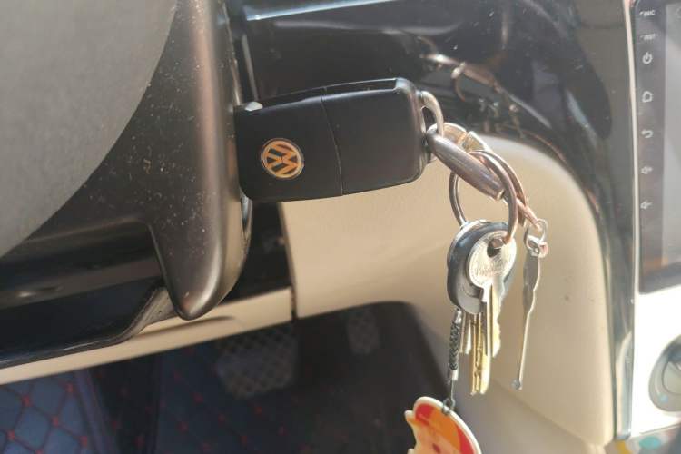 Used Volkswagen Lavida 2011 1.6L Automatic PinYou Edition Vehicle Key