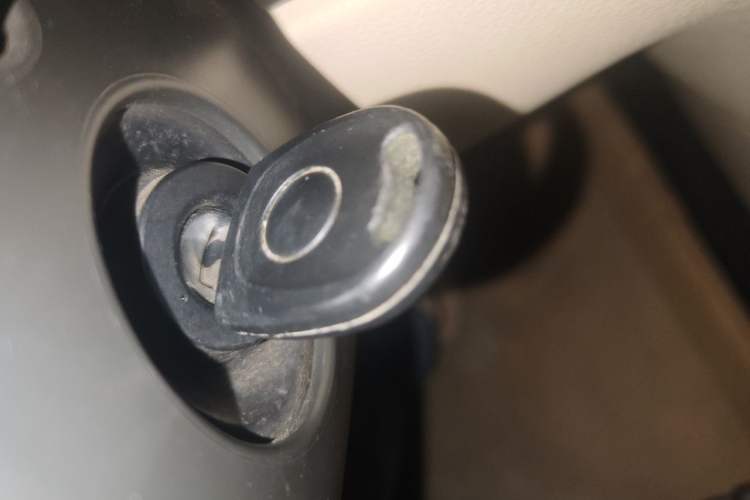 Used Volkswagen Lavida 2011 1.6L Manual Joy Version Vehicle Key
