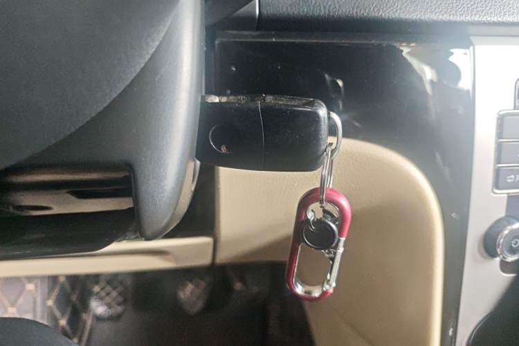 Used Volkswagen Lavida 2011 1.6L Manual Joy Version Vehicle Key