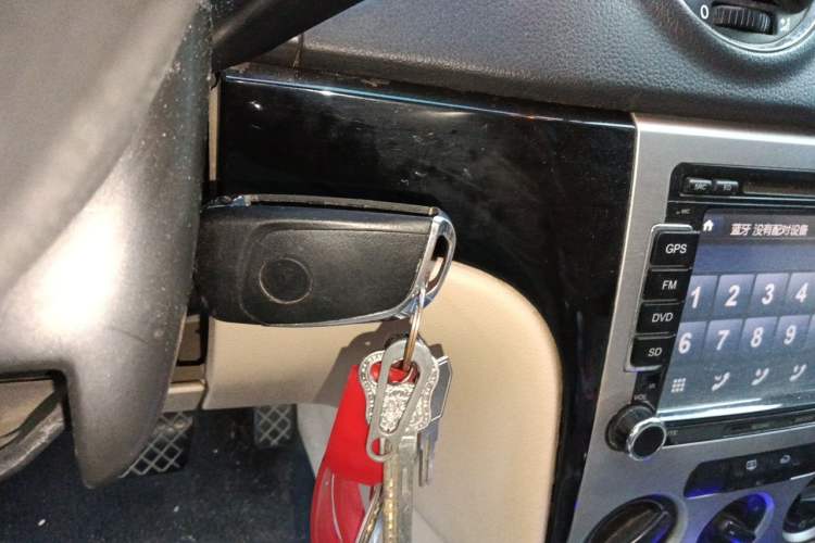 Used Volkswagen Lavida 2011 1.6L Automatic Premium Edition Vehicle Key