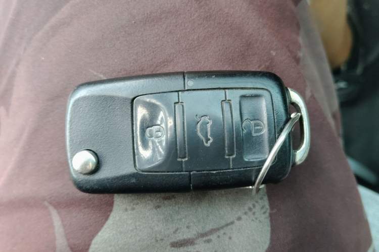 Used Volkswagen Lavida 2011 1.6L Automatic PinYou Edition Vehicle Key