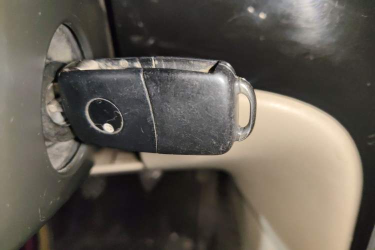 Used Volkswagen Lavida 2011 1.6L Manual Joy Version Vehicle Key