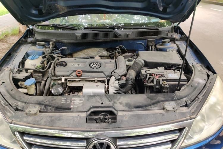 Used Volkswagen Lavida 2011 1.4 TSI DSG Prestige Edition Engine Bay
