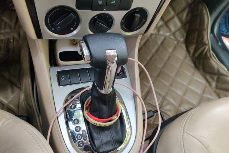 Used Volkswagen Lavida 2011 1.4 TSI DSG Prestige Edition Gear Lever