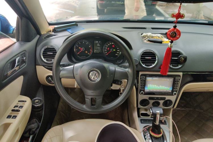 Used Volkswagen Lavida 2011 1.4 TSI DSG Prestige Edition Steering Wheel