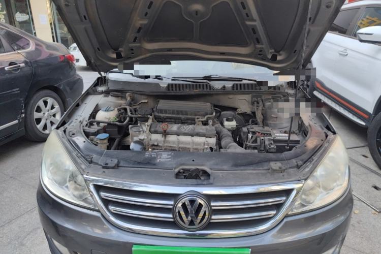 Used Volkswagen Lavida 2011 1.6L Automatic Pinxuan Edition Engine Bay