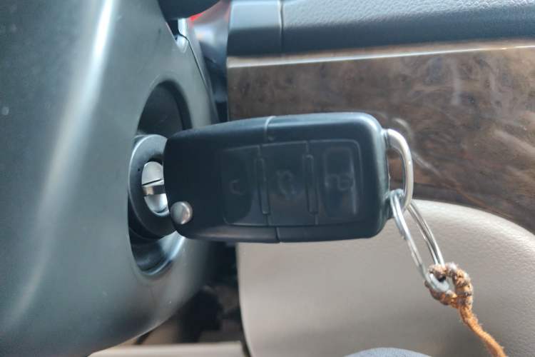 Used Volkswagen Lavida 2011 1.6L Automatic Pinxuan Edition Interior 1