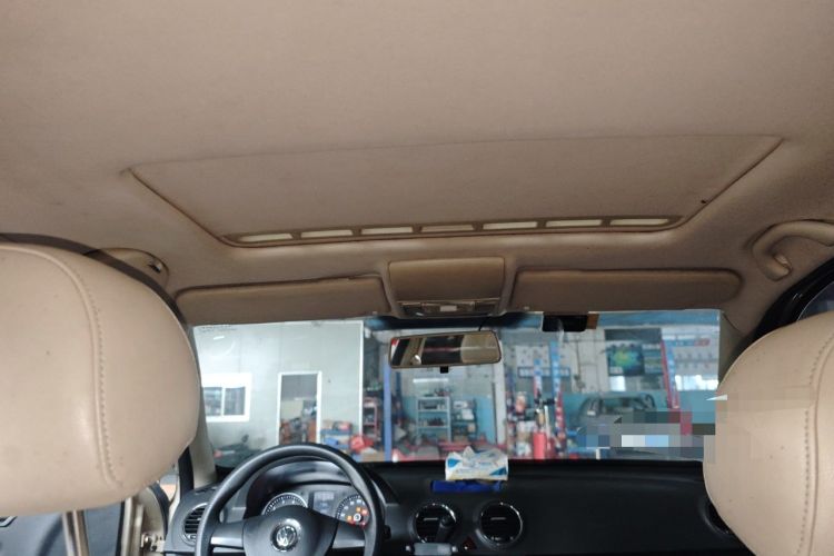 Used Volkswagen Lavida 2011 1.6L Automatic Premium Edition Headliner