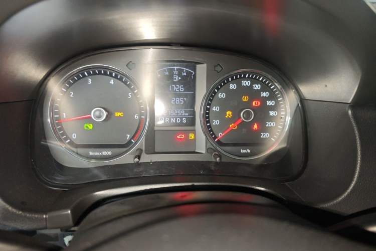 Used Volkswagen Lavida 2011 1.6L Automatic Premium Edition Instrument Cluster