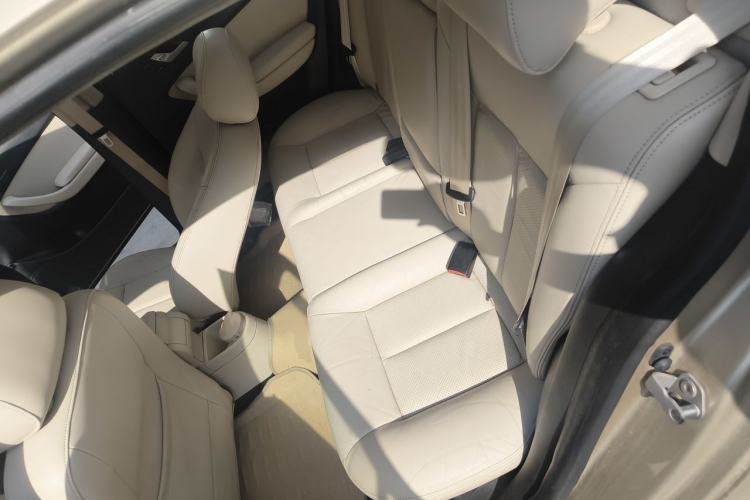 Used Volkswagen Lavida 2011 1.6L Manual - Premium Edition Left Rear Seat
