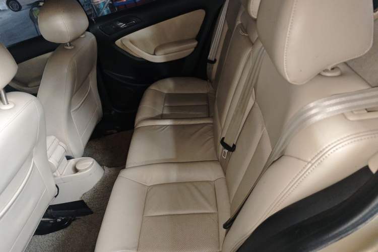 Used Volkswagen Lavida 2011 1.6L Automatic Premium Edition Left Rear Seat