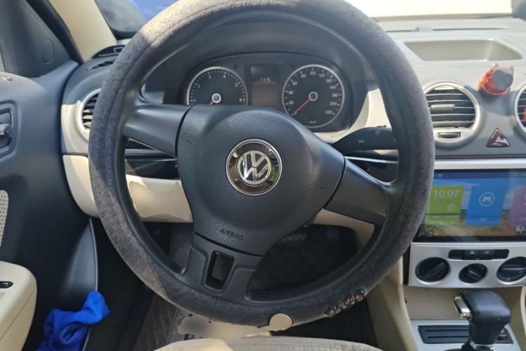 Used Volkswagen Lavida 2011 2.0L Automatic Premium Edition Steering Wheel