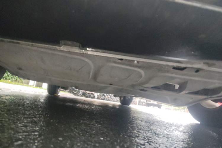 Used Volkswagen Lavida 2011 1.6L Manual Joy Version Chassis Front