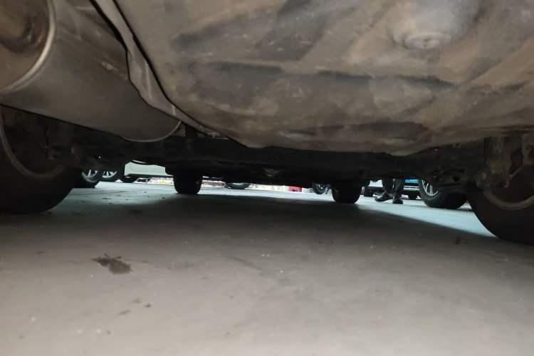 Used Volkswagen Lavida 2011 1.6L Automatic PinYou Edition Chassis Rear