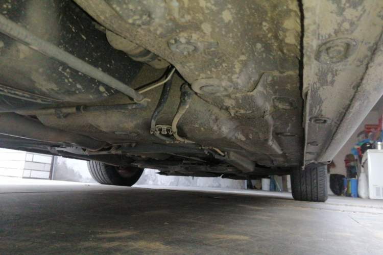 Used Volkswagen Lavida 2011 1.6L Automatic Premium Edition Chassis Rear Right
