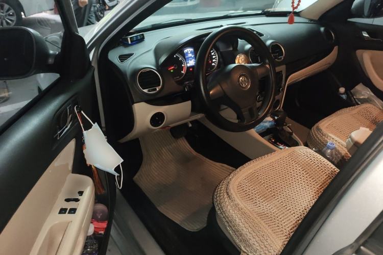 Used Volkswagen Lavida 2011 1.6L Automatic PinYou Edition Driver Seat
