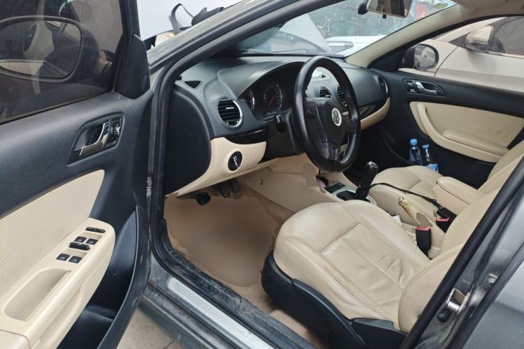 Used Volkswagen Lavida 2011 1.4 TSI Manual Prestige Edition Driver Seat
