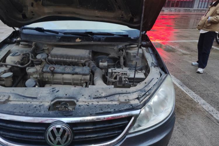 Used Volkswagen Lavida 2011 1.6L Manual Joy Version Engine Bay Left