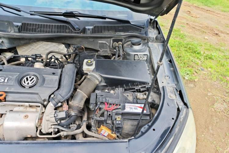 Used Volkswagen Lavida 2011 1.4 TSI DSG Prestige Edition Engine Bay Left