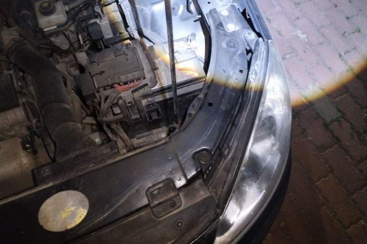 Used Volkswagen Lavida 2011 1.6L Manual Joy Version Engine Bay Left