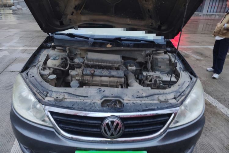 Used Volkswagen Lavida 2011 1.6L Manual Joy Version Engine Bay
