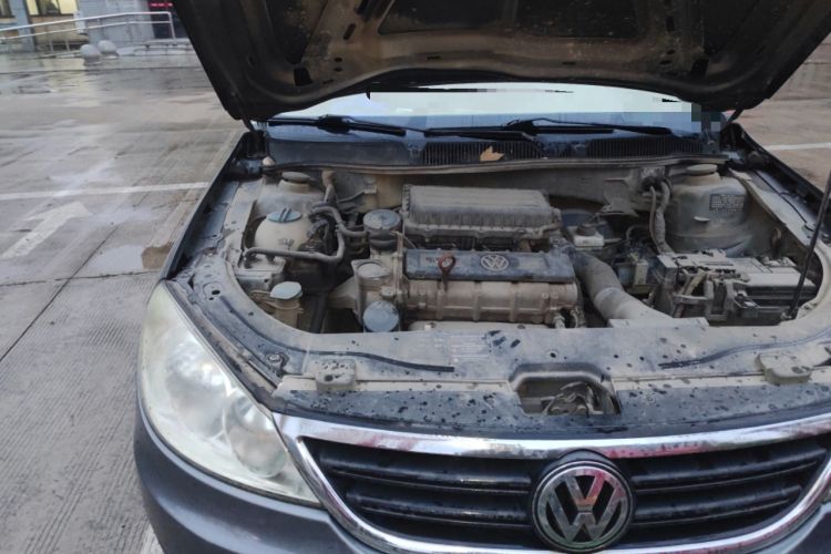 Used Volkswagen Lavida 2011 1.6L Manual Joy Version Engine Bay Right
