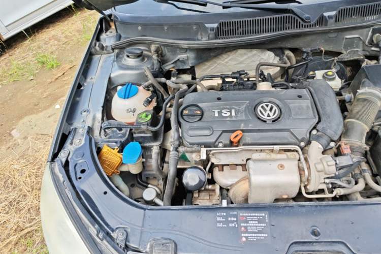 Used Volkswagen Lavida 2011 1.4 TSI DSG Prestige Edition Engine Bay Right