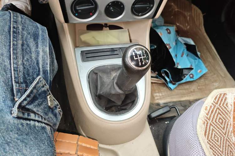 Used Volkswagen Lavida 2011 1.6L Manual Joy Version Gear Lever