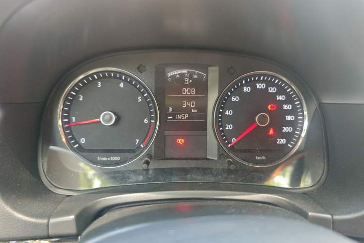 Used Volkswagen Lavida 2011 1.6L Manual - Premium Edition Instrument Cluster