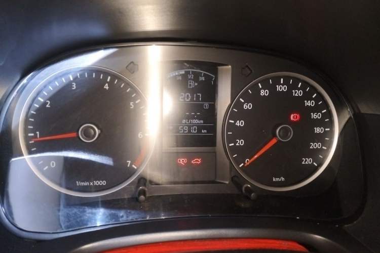 Used Volkswagen Lavida 2011 1.6L Manual Joy Version Instrument Cluster