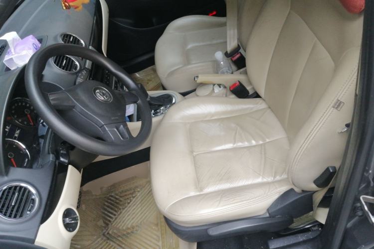 Used Volkswagen Lavida 2011 1.6L Automatic Premium Edition Left Front Seat